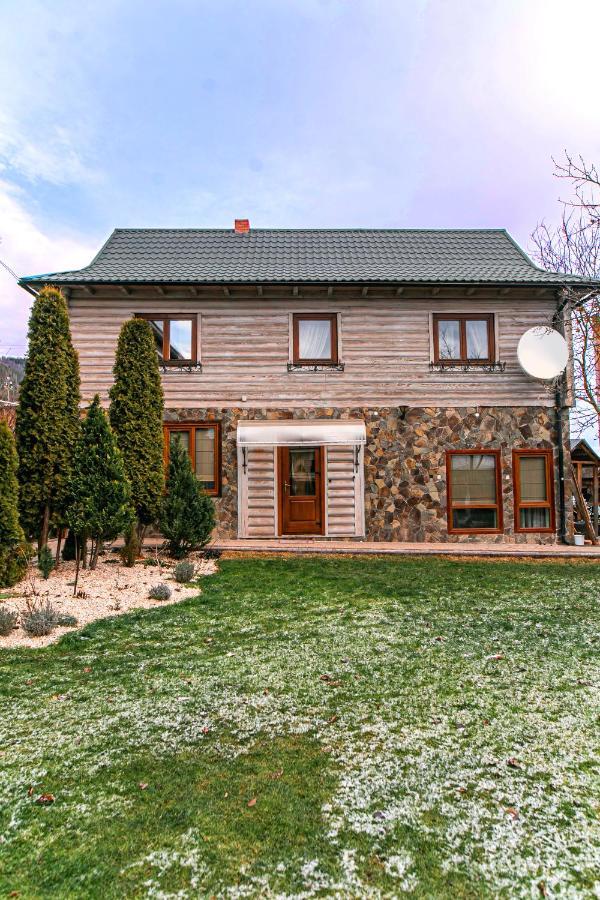 Котедж У Марка Jaremče Exteriér fotografie